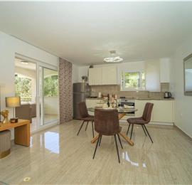 6 Bedroom Beachfront Villa with Heated Pool near Vela Luka on Korcula Island, Sleep 12